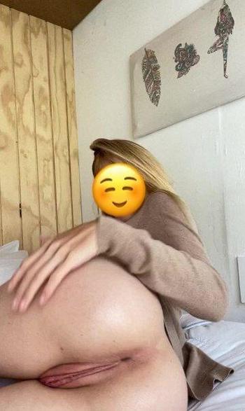 amy, 26  female escort, Boulder