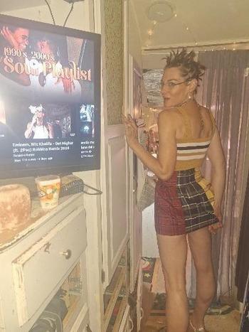 Ashley, 43  female escort, Boulder